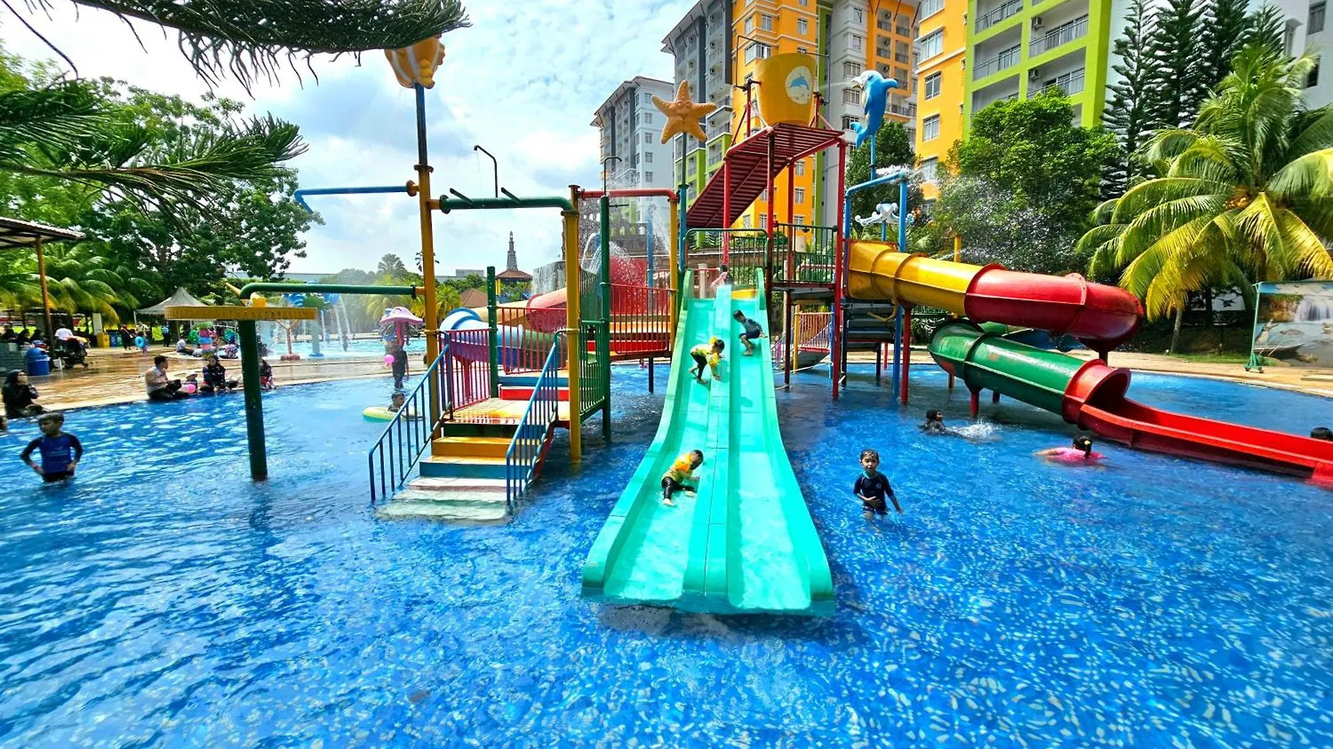 Melaka Town Area Top 1 Family Lovers Water Themepark Suites By Ggm Malaysia